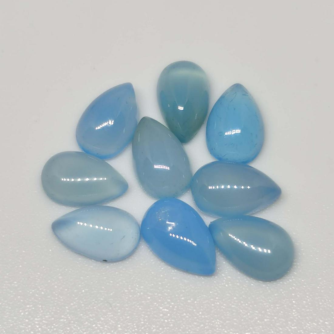8 ct Natural Blue Chalcedony Lot: No Reserve! Gemstones: Chalcedony Carat Weights: 8 ct Size/Dimensions: 5 X 8 mm Shipping: Domestic: Flat-rate of $7.00 to anywhere within the contiguous U.S. International: Foreign shipping rates are