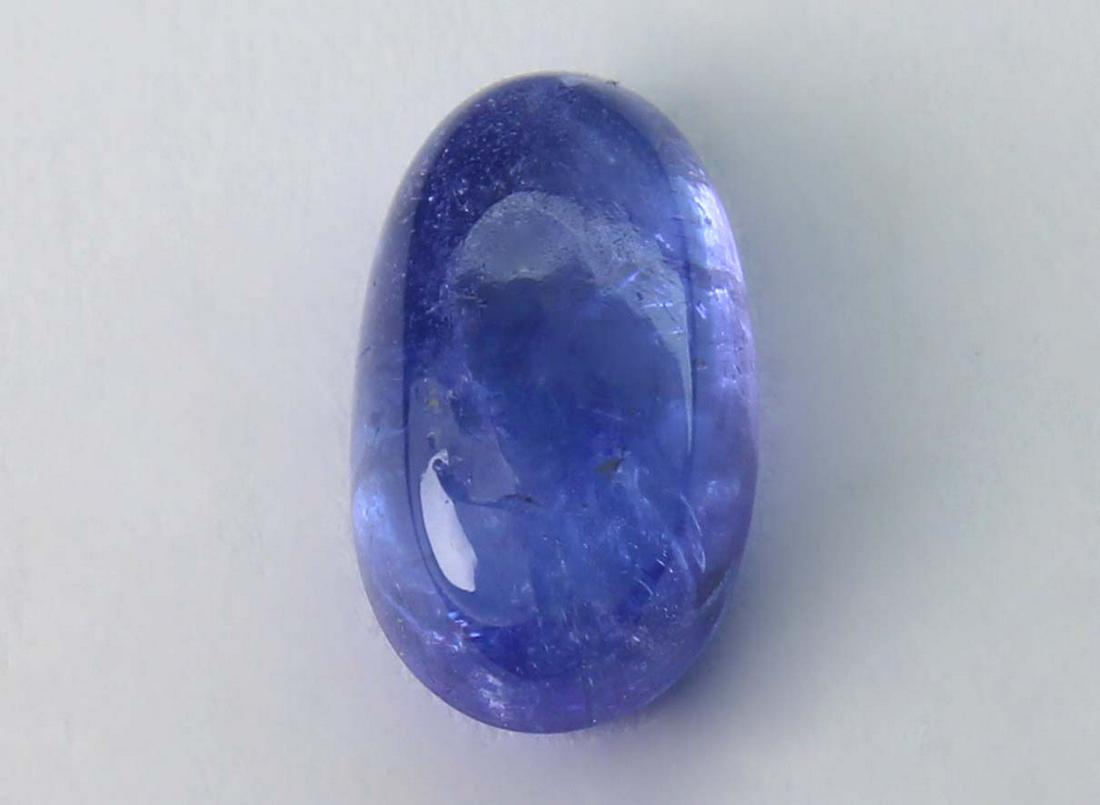 1.82 cts Natural Tanzanite: No Reserve! Title: 1.82 cts Natural Tanzanite Additional Information: Gemstone : Natural Tanzanite Shape and cut : Oval Cut Weight : 1.82 carats Measurements : 9.36x5.55x3.65 mm Colour : Violite Trans