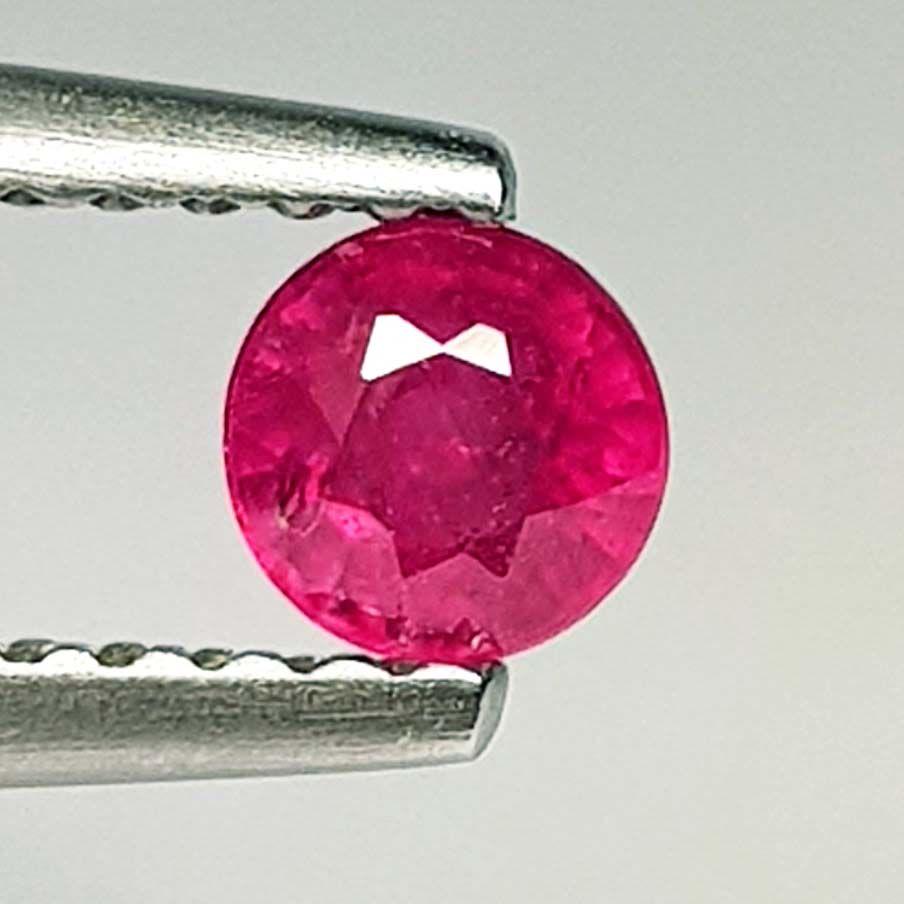 0.42 ctz Natural Ruby: No Reserve! Title: 0.42 ctz Natural Ruby Color/Clarity: Pinkis Red / VVS Gemstones: Ruby Carat Weights: 0.42 Size/Dimensions: 4.10 x 4.10 x 2.80 Additional Information: Round / Burma Shipping: Domes