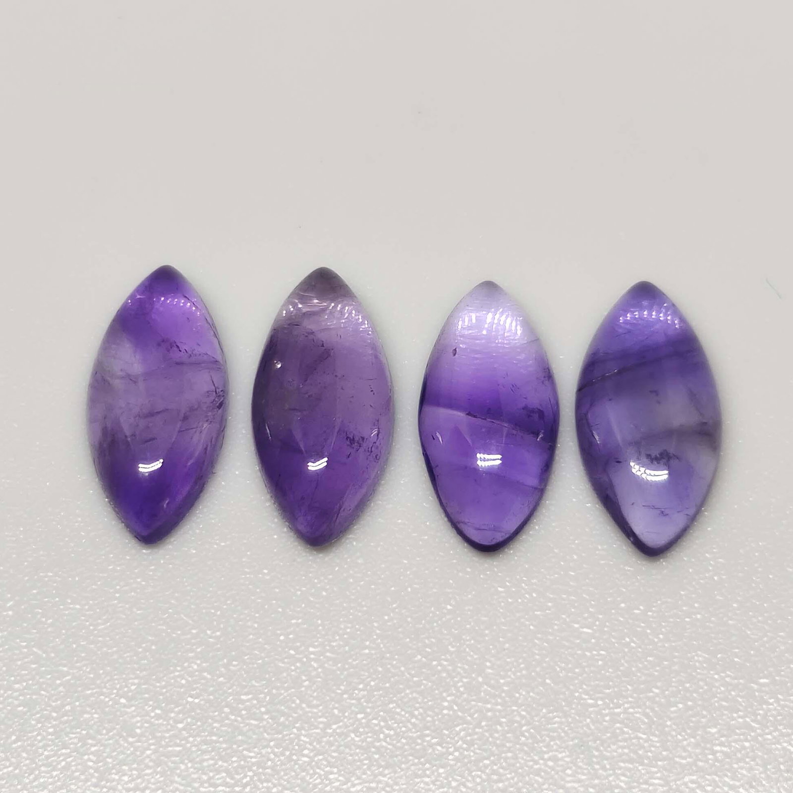 6.50 ct Natural Purple Amethyst Cabochon Lot: No Reserve! Gemstones: Amethyst Carat Weights: 6.50 ct Size/Dimensions: 6 X 12 mm Origin : Brazil Shipping: Domestic: Flat-rate of $7.00 to anywhere within the contiguous U.S. International: Foreign s