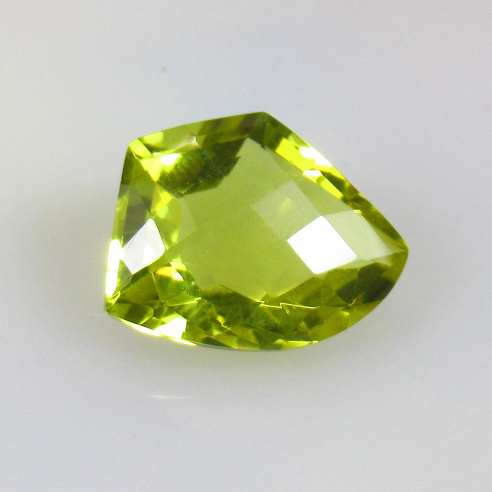 8.32 Ctw Natural Lemon Quartz Fancy Cut: No Reserve! Title: 8.32 Ctw Natural Lemon Quartz Fancy Cut Stone Clarity: VVS Gemstones: Natural Lemon Quartz Size/Dimensions: 8.32 Carat Weights: 15.50 x 12.60 x 7.90 mm Additional Information: Top C