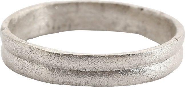 VIKING WOMAN'S WEDDING RING, C.850-1050 AD, SIZE 5 3/4 (1 of 4)