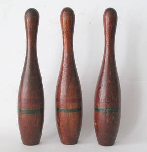 Group Of Vintage Child's Juggling Pins: Title: Group of vintage Child's juggling pins.Provenance/Additional Info: Nice group of 3 vintage child's juggling pins in great original paint & condition.Dimensions: 9 3/4" high eachCirca: 1930's