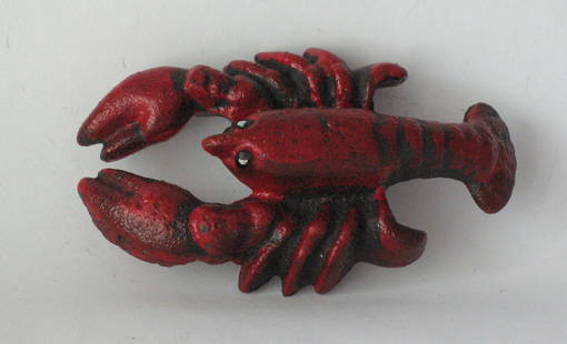 Vintage Cast Iron Maine Lobster Bottle Opener: Title: Vintage cast iron Maine lobster bottle opener.Provenance/Additional Info: Nice vintage cast iron Maine lobster bottle opener or paper weight in great original paint & condition.Dimensions: 3