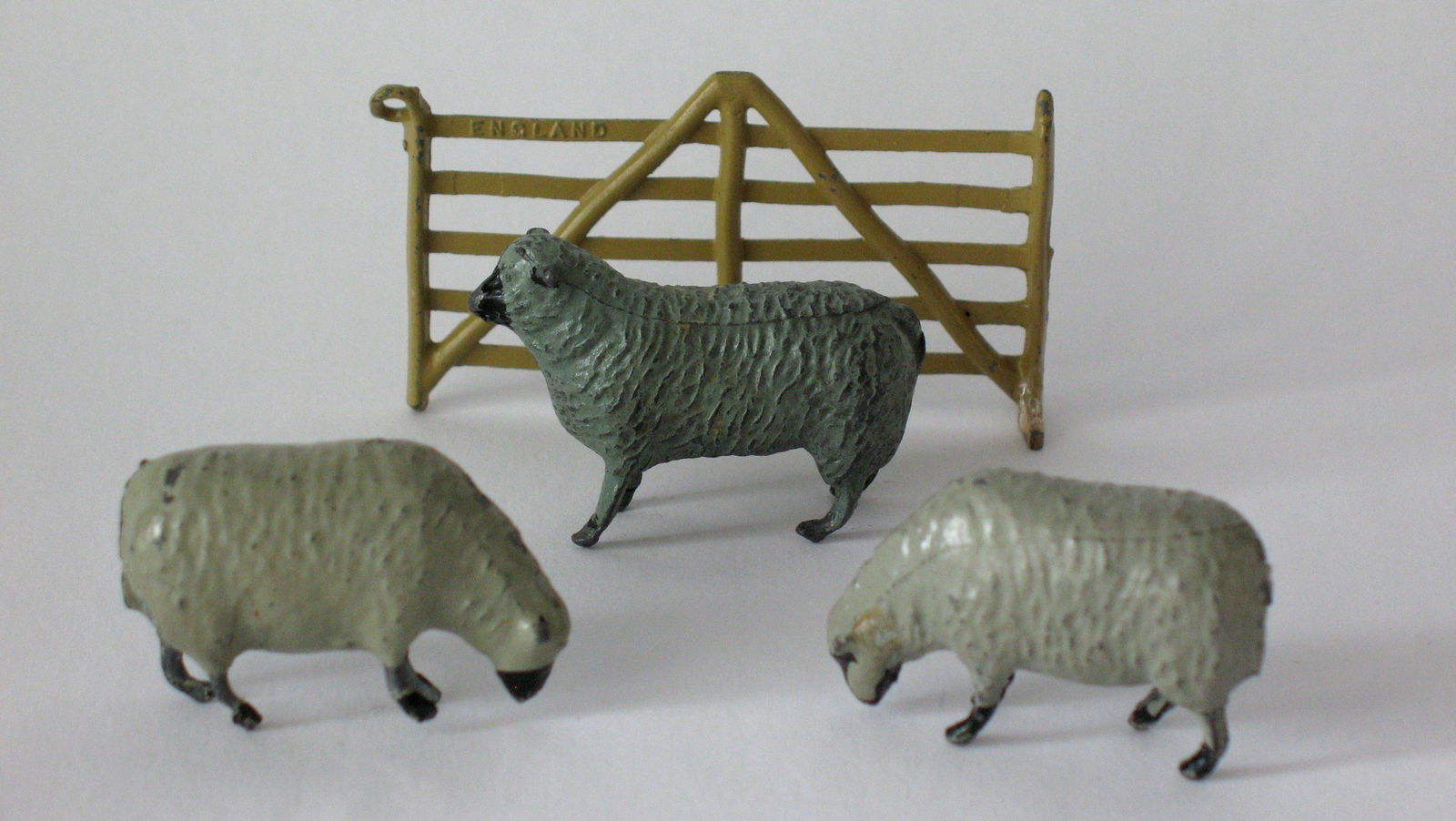 Group Of Antique Cast Metal Farm Sheep (1 of 2)