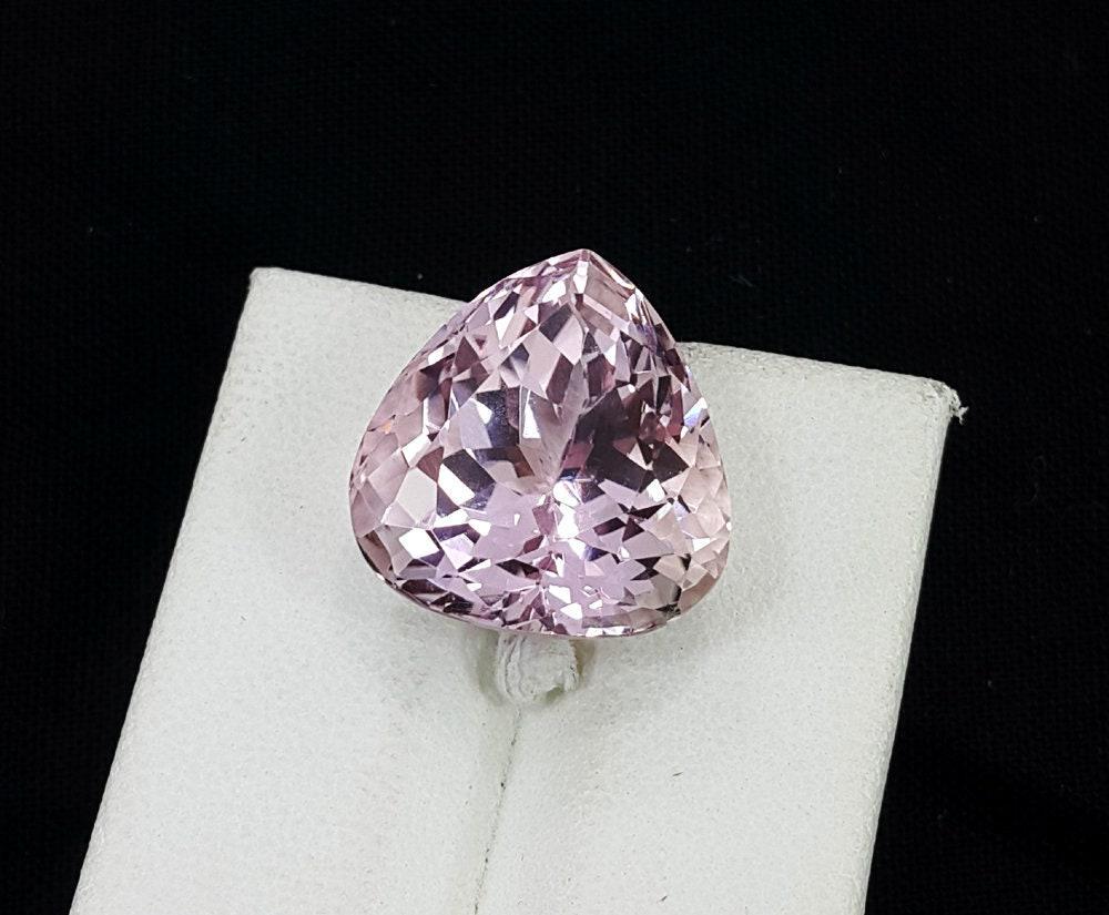 Kunzite, 22.55 cts Natural Pink Kunzite Gemstone From Afghanistan - Item NR941 (1 of 5)