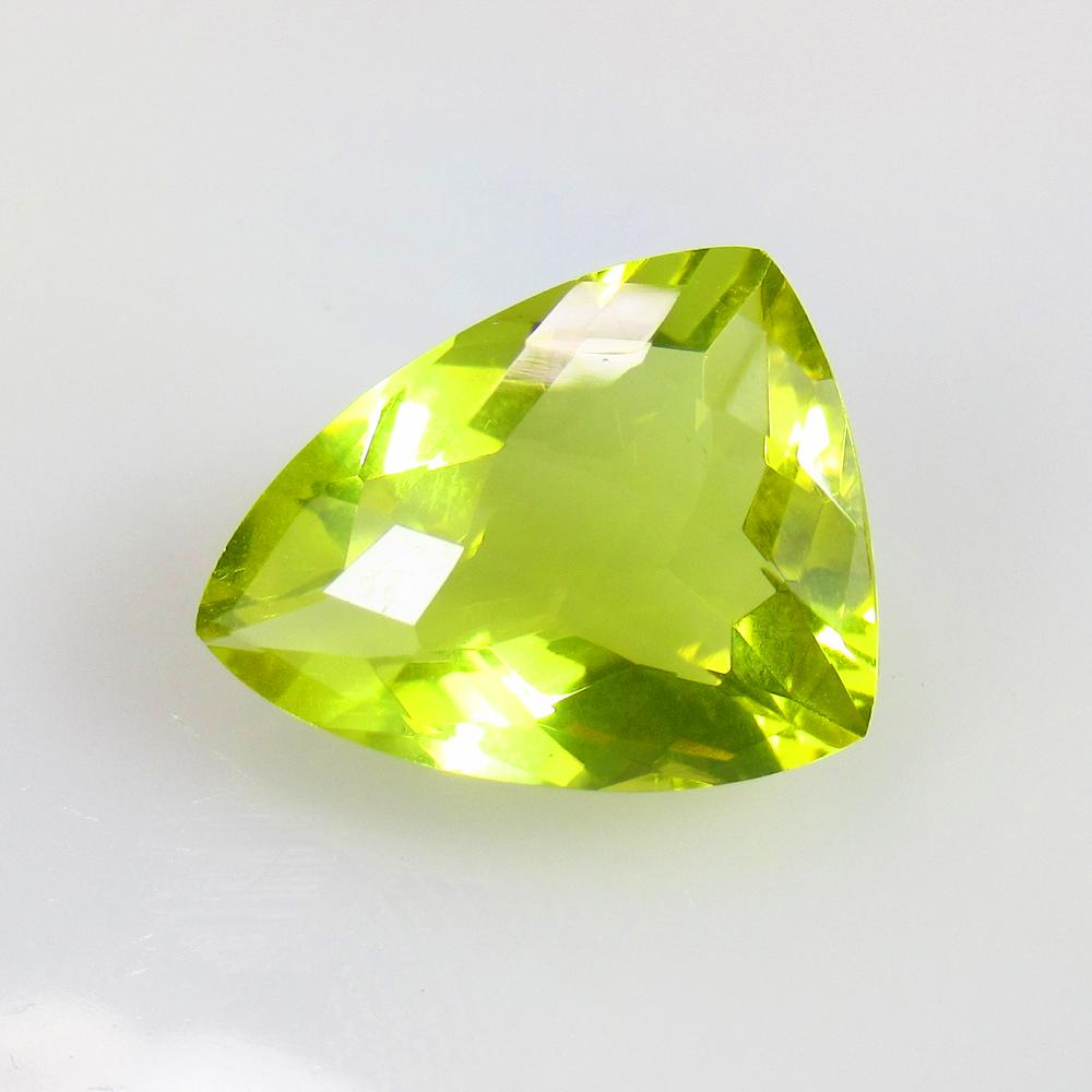 8.26 Ctw Natural Lemon Quartz Fancy Checkerboard Cut: No Reserve! Title: 8.26 Ctw Natural Lemon Quartz Fancy Checkerboard Cut Stone Clarity: VVS Gemstones: Natural Lemon Quartz Size/Dimensions: 8.26 Carat Weights: 16.00 x 12.50 x 7.70 mm Additional Infor