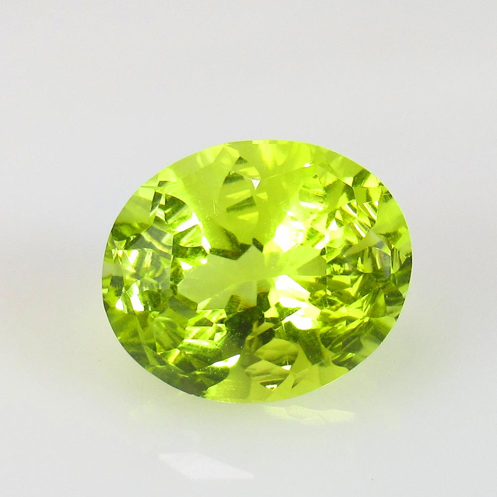 11.07 Ctw Natural Lemon Quartz Oval Cut: No Reserve! Title: 11.07 Ctw Natural Lemon Quartz Oval Cut Stone Clarity: VVS Gemstones: Natural Lemon Quartz Size/Dimensions: 11.07 Carat Weights: 15.30 x 12.70 x 10.40 mm Additional Information: Top