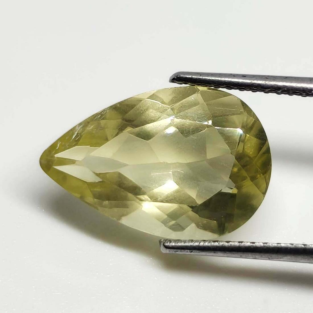 5 ct Natural Green Lemon Quartz: No Reserve! Gemstones: Natural Lemon Quartz Carat Weights: 5 ct Size/Dimensions: 14 x 10 x 6.6 mm Shipping: Domestic: Flat-rate of $7.00 to anywhere within the contiguous U.S. International: Foreign s