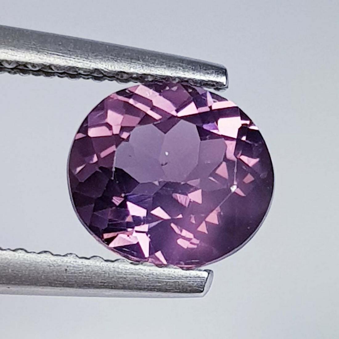 Natural Spinel Oval Cut 1.34 ct: No Reserve! Title: Natural Spinel Oval Cut 1.34 ct Color/Clarity: Purple / VVS Gemstones: Spinel Carat Weights: 1.34 Size/Dimensions: 7.00 x 6.50 x 4.00 Additional Information: Oval - Burma Shipping: