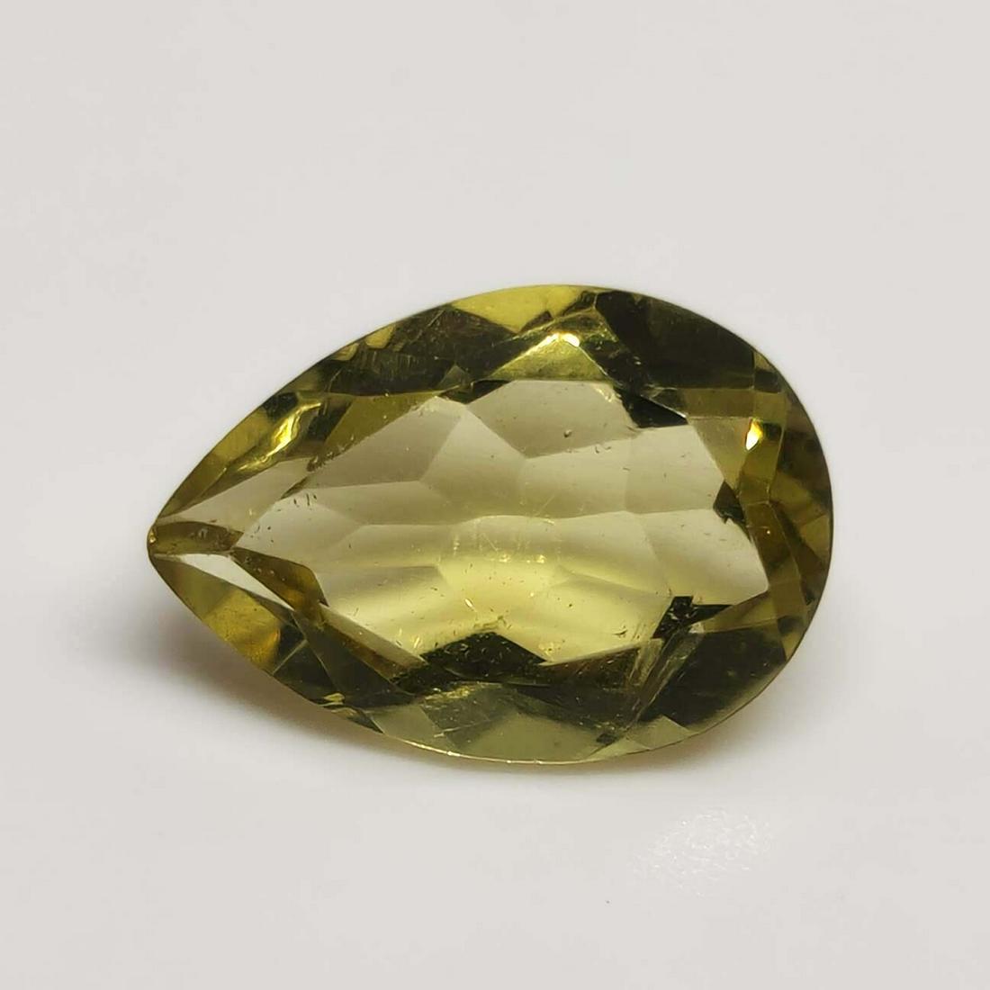 3.90 ct Natural Green Lemon Quartz: No Reserve! Gemstones: Natural Lemon Quartz Carat Weights: 3.90 ct Size/Dimensions: 13 x 9 x 5.5 mm Shipping: Domestic: Flat-rate of $7.00 to anywhere within the contiguous U.S. International: Foreign