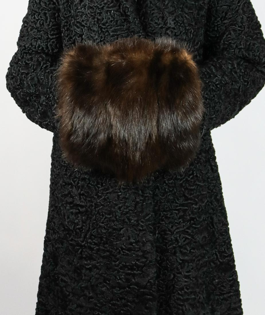 BROWN MINK FUR HAND MUFF (1 of 4)