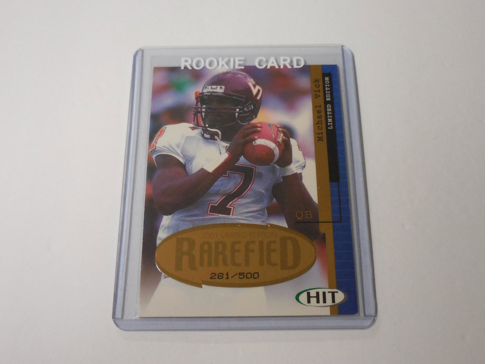 01 SAGE HIT MICHAEL VICK RC #D 281/500: Title: 01 SAGE HIT MICHAEL VICK RC #D 281/500 Date/Period: Modern Additional Information: 2001 SAGE HIT FOOTBALL MICHAEL VICK ROOKIE CARD #'D 281/500 RAREFIELD VIRGINIA TECH THIS IS A MUST HAVE CARD F