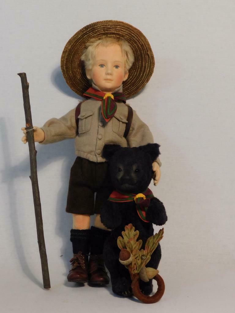 2002 R JOHN WRIGHT UFDC DENVER CONVENTION BEAR LODGE THEO & SCOUT SIGNED ++++: 2002 R JOHN WRIGHT UFDC DENVER CONVENTION BEAR LODGE THEO & SCOUT SIGNED ++++ 2002 R JOHN WRIGHT UFDC DENVER CONVENTION BEAR LODGE THEO & SCOUT SIGNED ++++ Description RARE 2002 R. JOHN WRIGHT UFDC DE