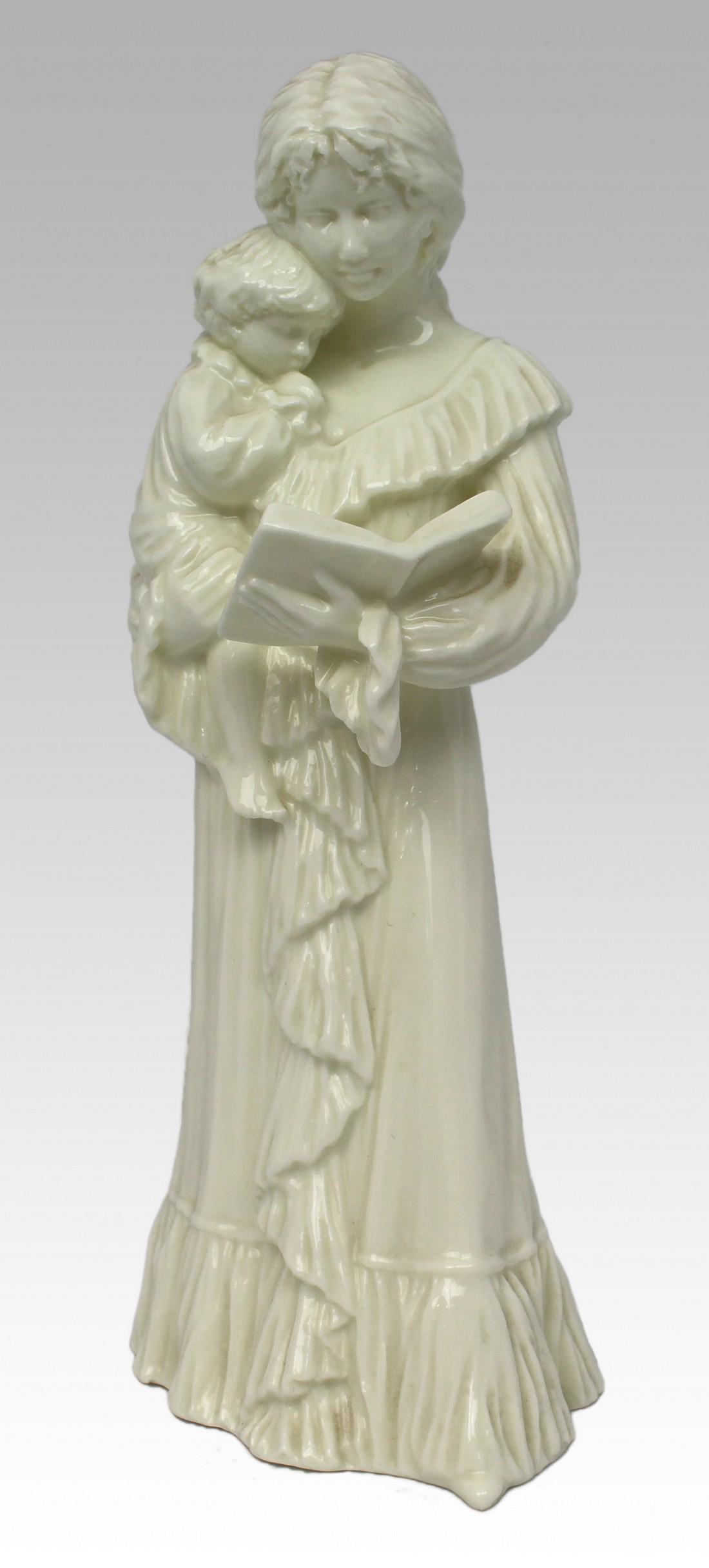 Royal Worcester Mother & Child Figurine: Title: Royal Worcester Mother & Child Figurine Description: Royal Worcester Mother & Child Figurine. Height: 21 cm. Unmarked to the underside. Very good condition; no chips, cracks or repairs Reserve: