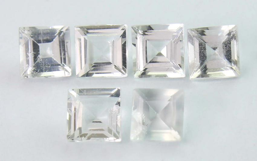2.54 cts Natural White Topaz Lot: No Reserve! Title: 2.54 cts Natural White Topaz Lot Additional Information: Gemstone : Natural White Topaz Origin : Brazil Weight : 2.54 carats Dimensions : 4x4 mm Shape : Square Cut Number of Stone :