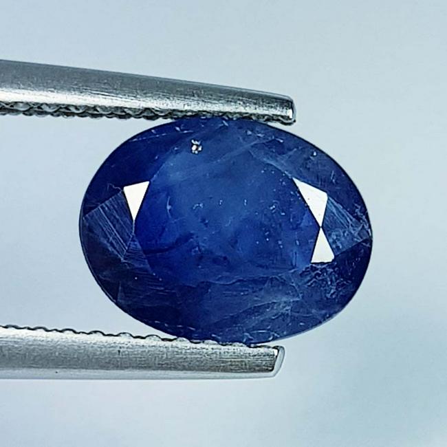 2.03 Ctz Natural Blue Sapphire: No Reserve! Title: 2.03 Ctz Natural Blue Sapphire Color/Clarity: Blue / VS Gemstones: Sapphire Carat Weights: 2.03 Size/Dimensions: 9.00 x 7.00 x 3.70 Additional Information: Oval / Burma Shipping: D