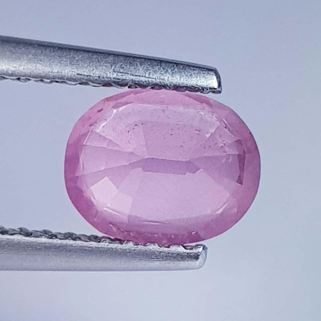 1.19 Ctz Top Grade Natural Spinel: No Reserve! Title: 1.19 Ctz Top Grade Natural Spinel Color/Clarity: Pink / VVS Gemstones: Spinel Carat Weights: 1.19 Size/Dimensions: 7.00 x 5.60 x 3.80 Additional Information: Oval / Burma Shipping: