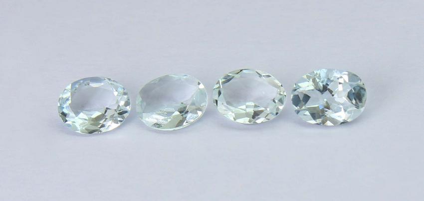 1.12 Cts Natural Aquamarine Lot: No Reserve! Title: 1.12 Cts Natural Aquamarine Lot Additional Information: Gemstone: Natural Aquamarine Origin: Australia Weight: 1.12 carats Dimensions: 5x4 mm Shape: Oval Cut Number Of Stone: 4 Colo