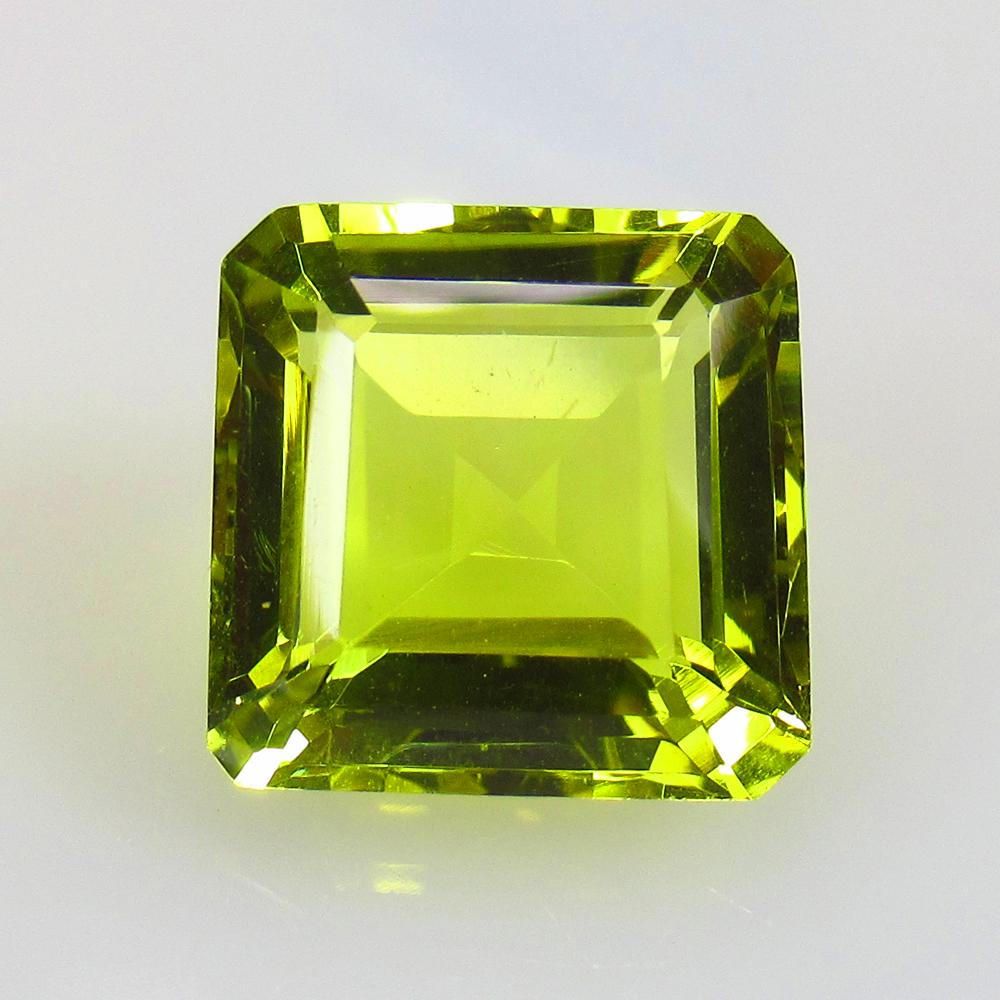 12.43 Ctw Natural Lemon Quartz Octagon Cut: No Reserve! Title: 12.43 Ctw Natural Lemon Quartz Octagon Cut Stone Clarity: VVS Gemstones: Natural Lemon Quartz Size/Dimensions: 12.43 Carat Weights: 13.90 x 13.80 x 8.70 mm Additional Information: T