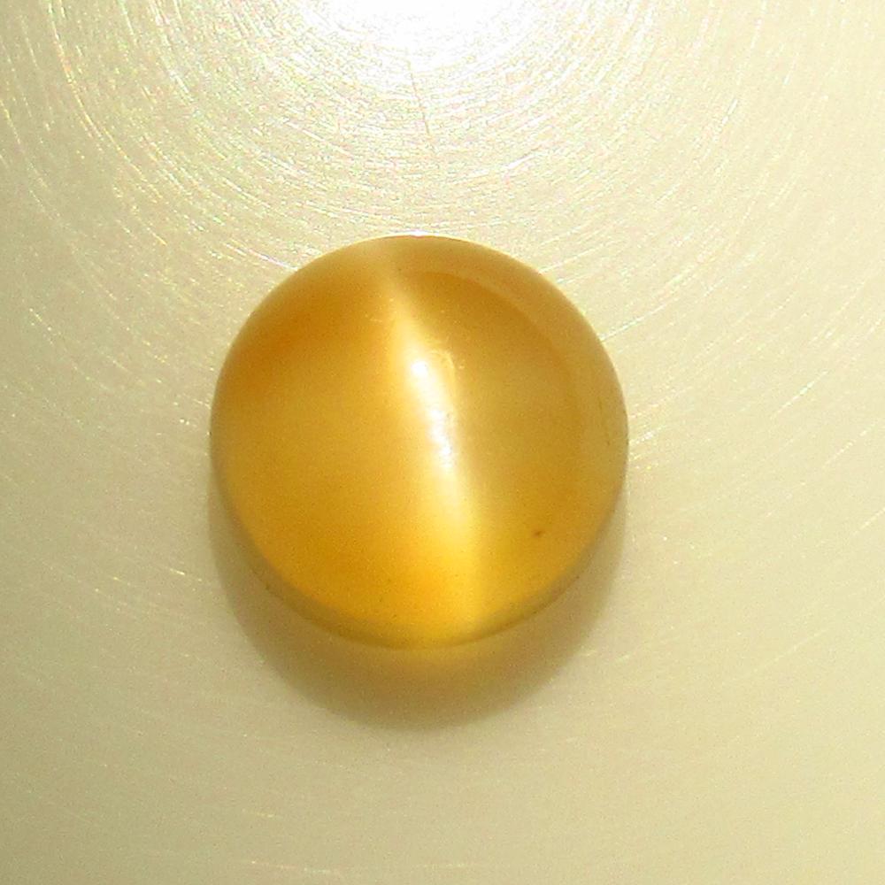 5.46 Ctw Natural Moonstone Round Cab: No Reserve! Title: 5.46 Ctw Natural Moonstone Round Cab Stone Clarity: Semi-Transparent Gemstones: Natural Moonstone Size/Dimensions: 5.46 Carat Weights: 10.30 x 10.30 x 7.00 mm Additional Information