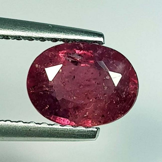 1.72 ct Natural Pink Sapphire: No Reserve! Title: 1.72 ct Natural Pink Sapphire Color/Clarity: Pink / VS Gemstones: Sapphire Carat Weights: 1.72 Size/Dimensions: 8.00 x 6.00 x 3.60 Additional Information: Oval - Burma Shipping: Do
