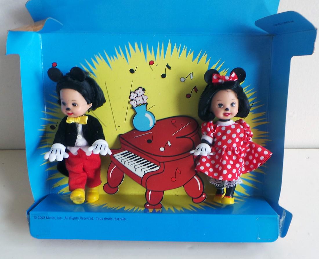 Vintage 2002 Walt Disneys made by Barbie Tommy & Kelly Dressed as Mickey & Minnie: Vintage 2002 Walt Disneys made by Barbie Tommy & Kelly Dressed as Mickey & Minnie - Size: 5" - Condition: good, never used Shipping: Domestic: Flat-rate of $10.00 to anywhere within the contiguous U.S
