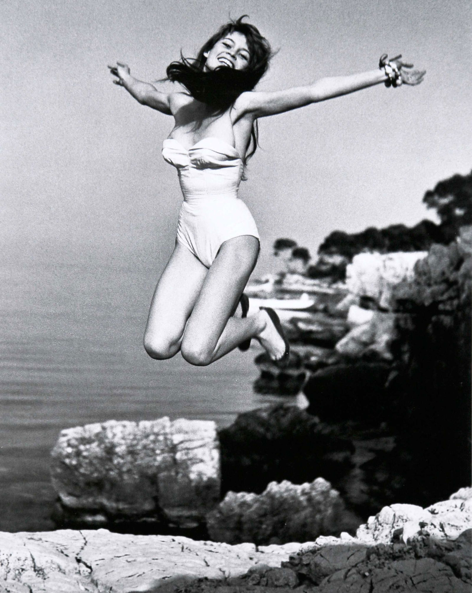 Philippe Halsman, Brigitte bardot.La Madrague,1955 (1 of 1)