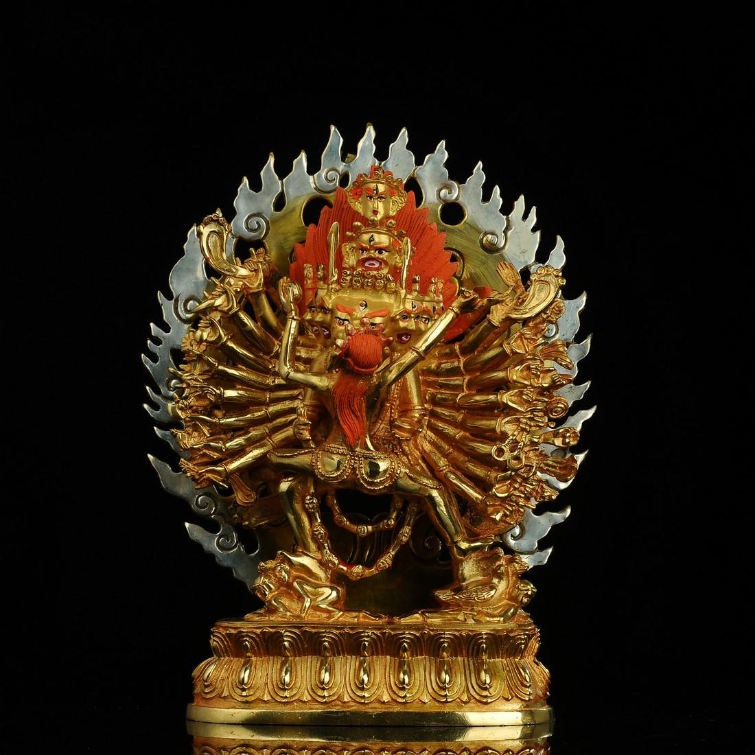 Tibetan Bronze Buddha Sculpture - Great Weed Buddha Sculpture: Title: Tibetan Bronze Buddha Sculpture - Great Weed Buddha Sculpture Origin: Asian private collection Period: 20th C Description: Size: about 28x22x9 cm. Ancient Buddha statues in the history of Tibet