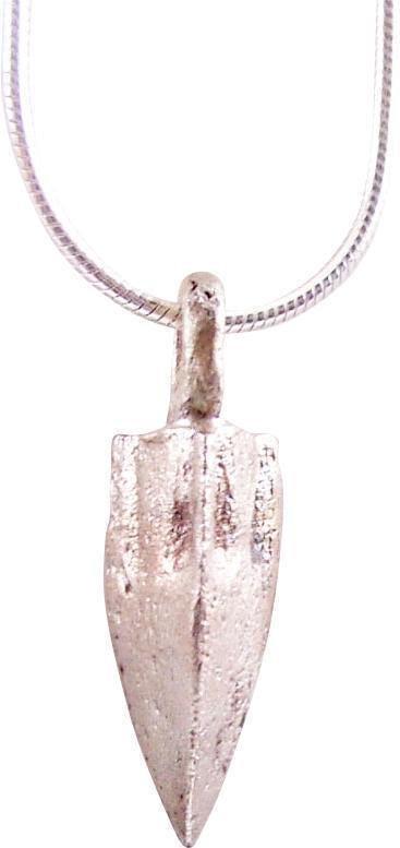 ROMAN ARROWHEAD NECKLACE PENDANT 1ST-3RD C.AD (1 of 3)