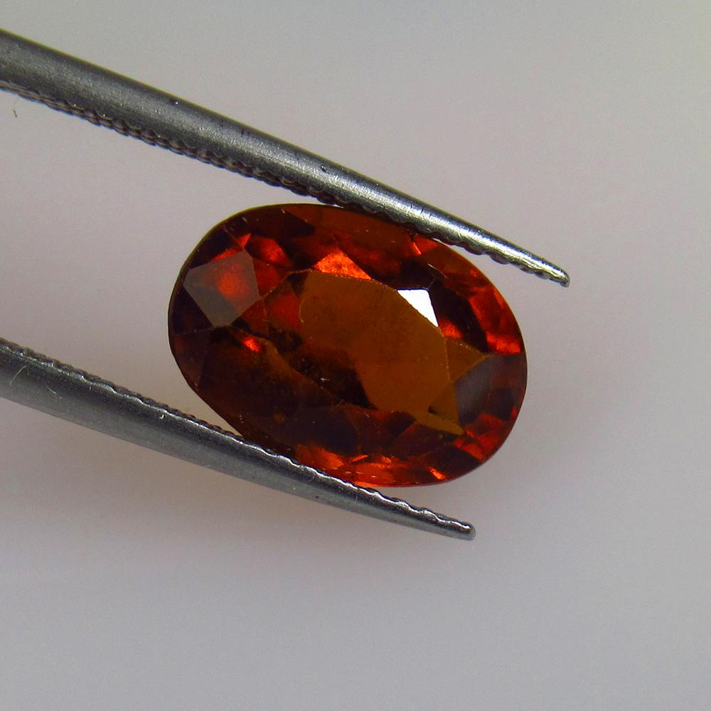 4.08 Ctw Natural Hessonite Garnet Oval Cut: No Reserve! Title: 4.08 Ctw Natural Hessonite Garnet Oval Cut Stone Clarity: VVS Gemstones: Natural Hessonite Garnet Carat Weights: 4.08 Size/Dimensions: 11.10 x 7.90 x 5.90 mm Additional Information: