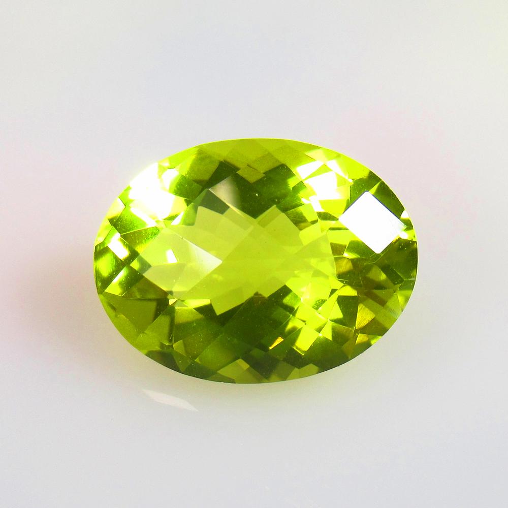 8.70 Ctw Natural Lemon Quartz Oval Cut: No Reserve! Title: 8.70 Ctw Natural Lemon Quartz Oval Cut Stone Clarity: VVS Gemstones: Natural Lemon Quartz Carat Weights: 8.7 Size/Dimensions: 16.10 x 12.10 x 8.60 mm Additional Information: Top Cla