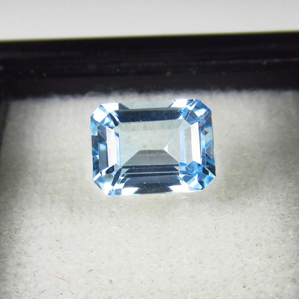 Natural Blue Topaz - 1.71 Ct (1 of 2)