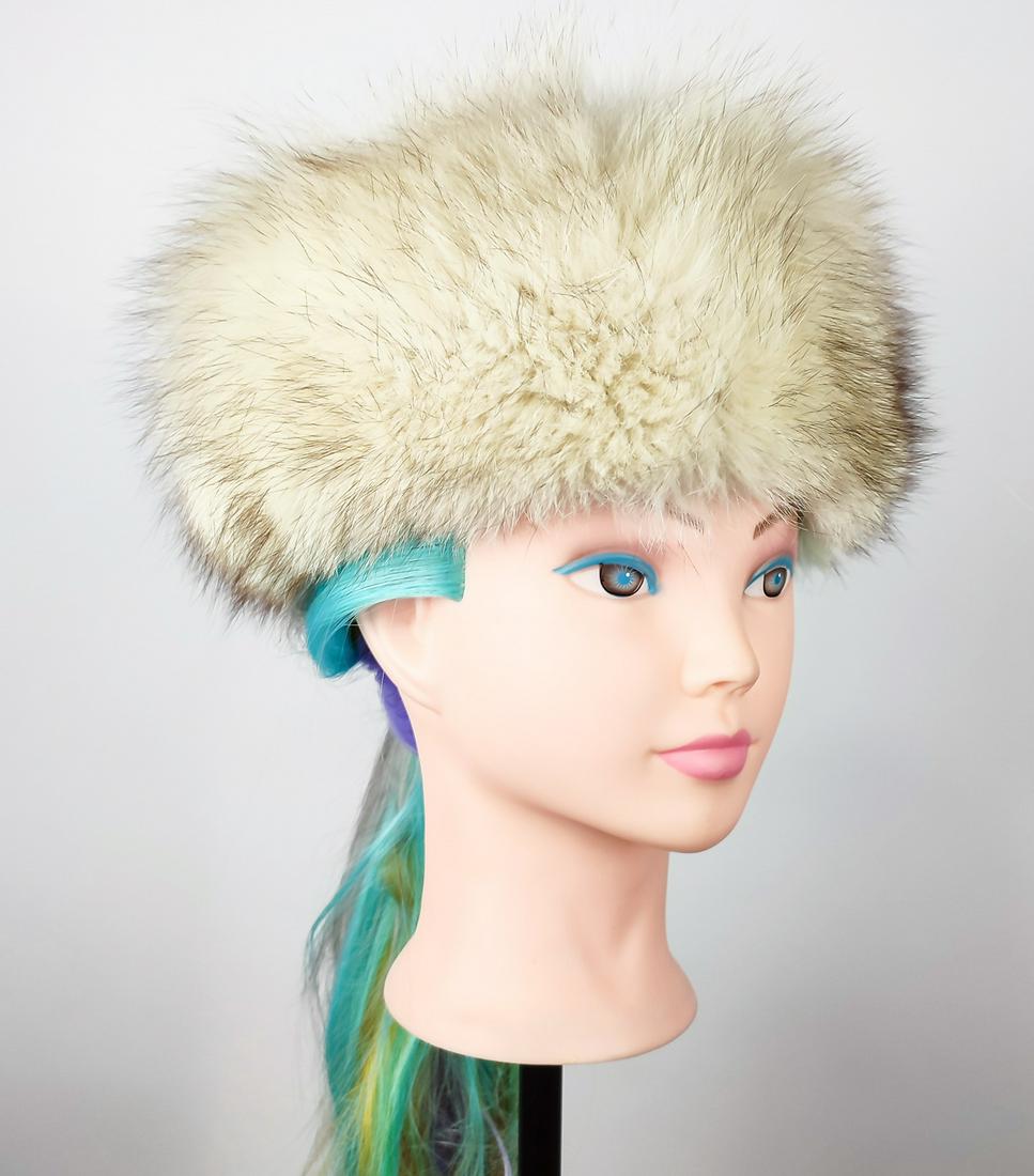 BLUE FOX FUR HAT -Size M (1 of 5)
