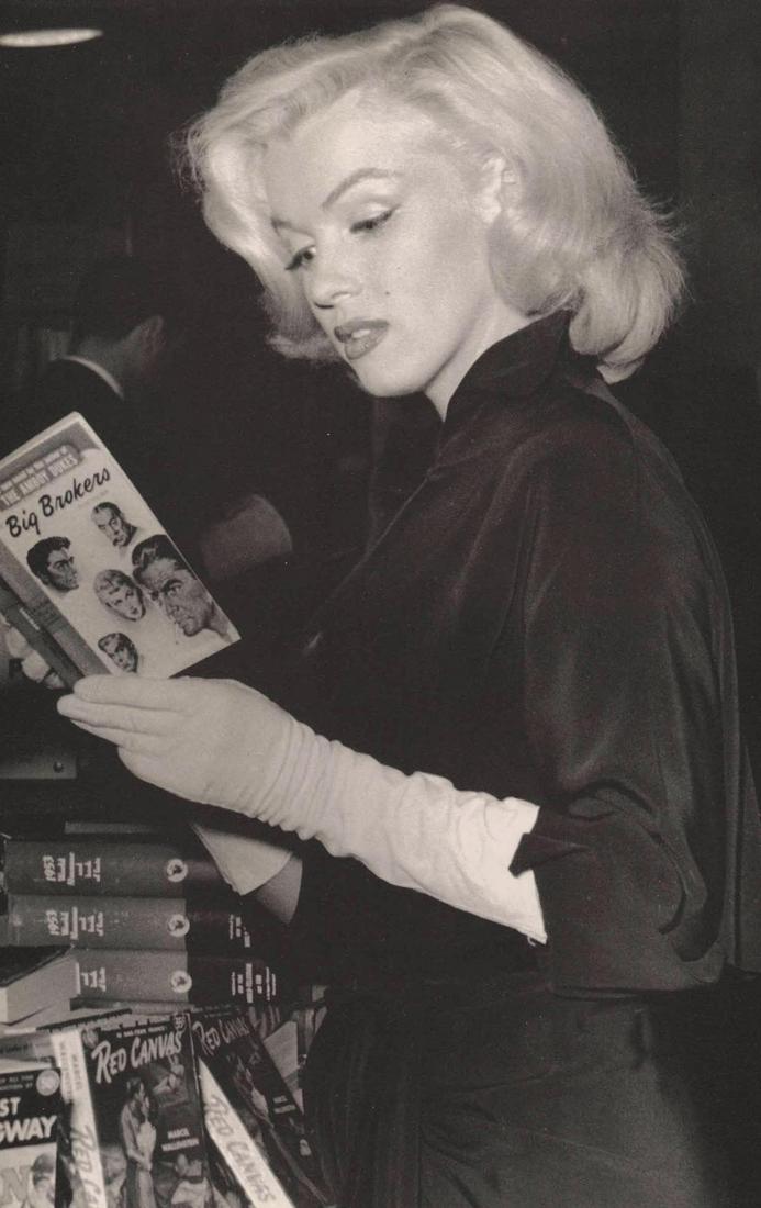 ANDRE DE DIENES - Marilyn Monroe ( Norma Jean) reading: Artist: ANDRE DE DIENES Print Title: Marilyn Monroe ( Norma Jean) reading Medium: Photo-lithograph Printed 1980’s in the USA Image size (inches) approx. 11.5 x 9.5” Andre De Dienes De Dien