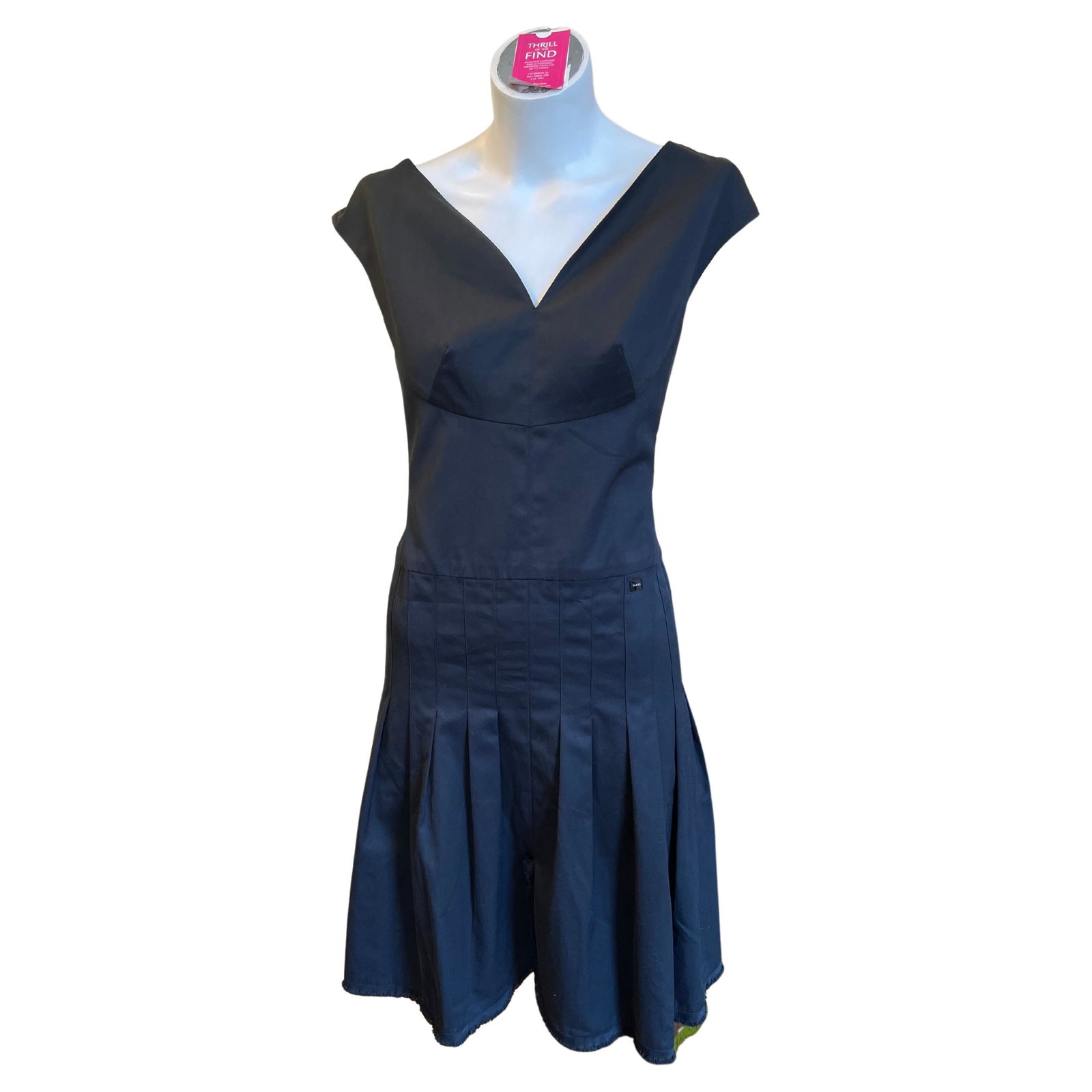 2004 Chanel Black Cotton LBD 38Fr (1 of 12)