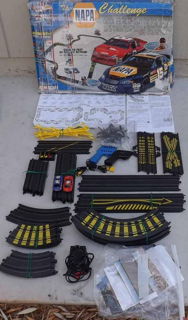 NASCAR Dale Earnhardt Jr vs.Michael Dalley NAPA Mattel Hot Wheels TYCO HO Slotcar Race Set , c10, (1 of 7)