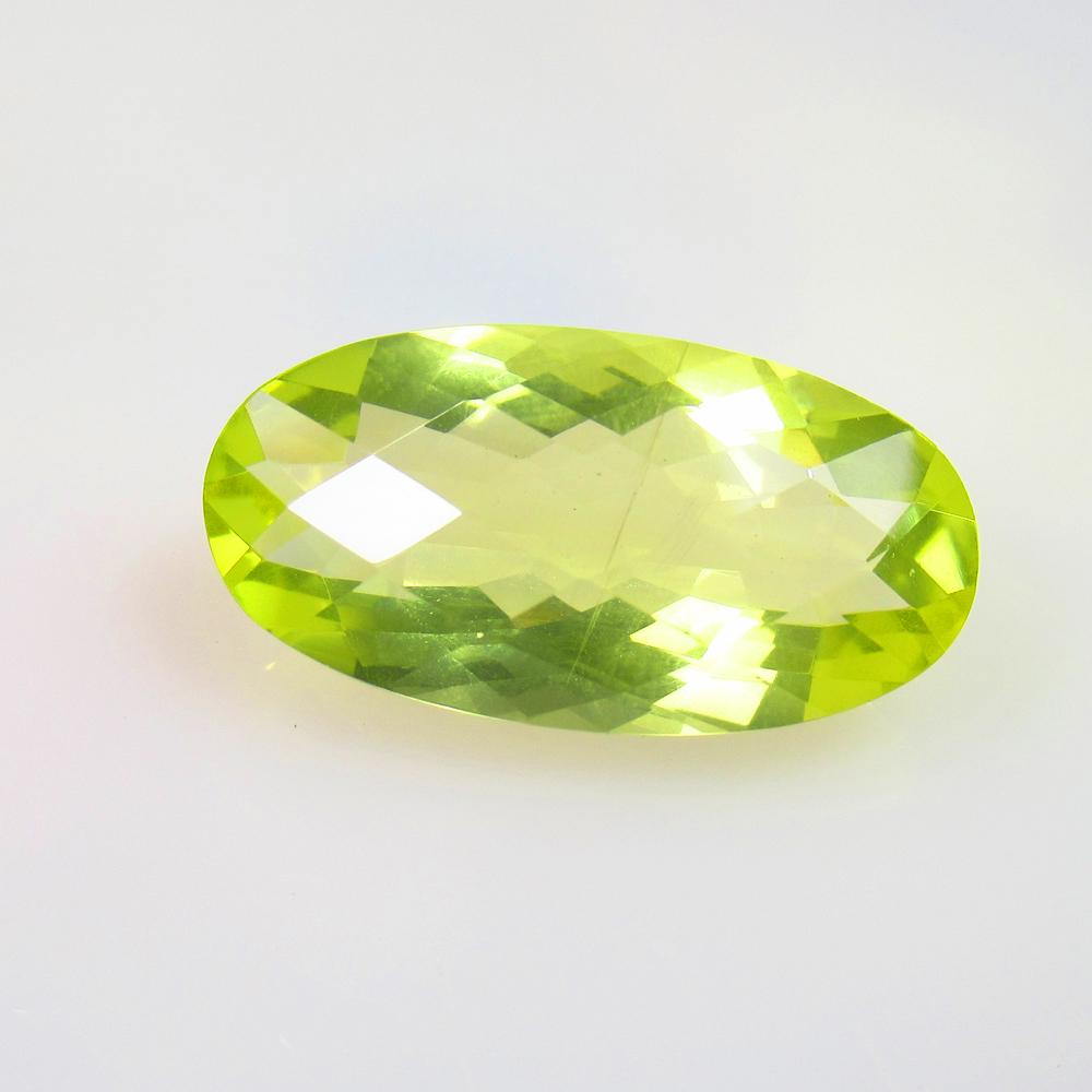 16.36 Ctw Natural Lemon Quartz Oval Cut: No Reserve! Title: 16.36 Ctw Natural Lemon Quartz Oval Cut Stone Clarity: VVS Gemstones: Natural Lemon Quartz Carat Weights: 16.36 Size/Dimensions: 25.00 x 13.00 x 8.90 mm Additional Information: Good