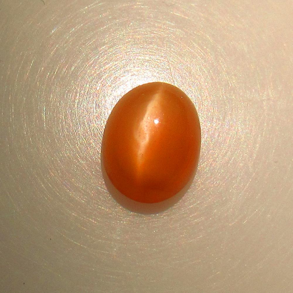 3.17 Ctw Natural Moonstone Oval Cab: No Reserve! Title: 3.17 Ctw Natural Moonstone Oval Cab Stone Clarity: Semi-Transparent Gemstones: Natural Moonstone Carat Weights: 3.17 Size/Dimensions: 10.20 x 8.10 x 5.20 mm Additional Information:
