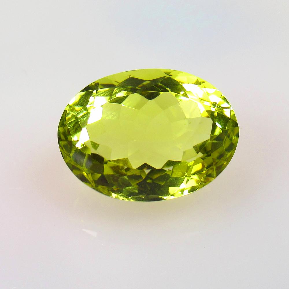 9.26 Ctw Natural Lemon Quartz Oval Cut: No Reserve! Title: 9.26 Ctw Natural Lemon Quartz Oval Cut Stone Clarity: VVS Gemstones: Natural Lemon Quartz Carat Weights: 9.26 Size/Dimensions: 15.50 x 11.50 x 8.50 mm Additional Information: Good L