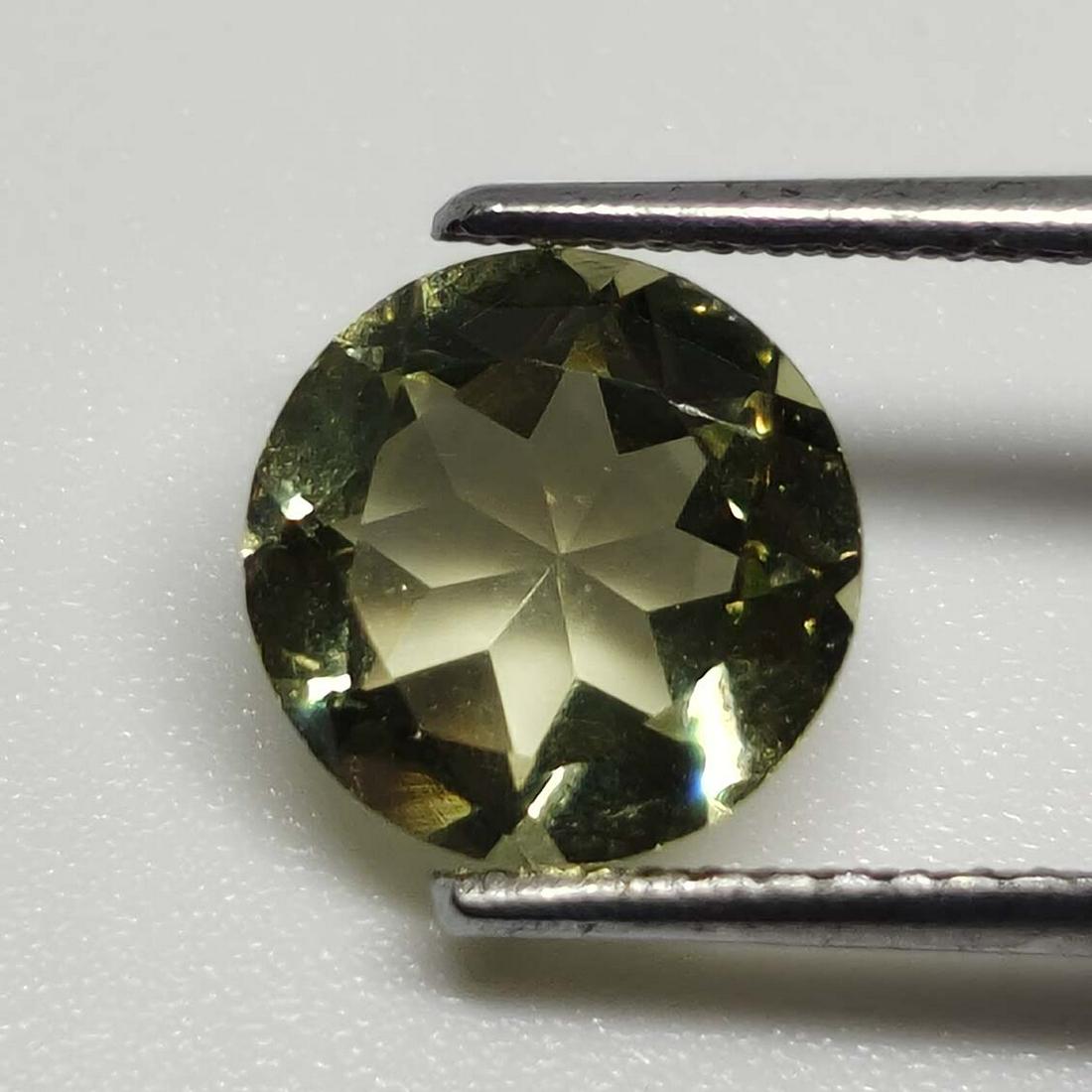 1.70 ct Natural Green Lemon Quartz: No Reserve! Title: 1.70 ct Natural Green Lemon Quartz Additional Information: Gemstones: Quartz Carat Weights: 1.70 ct Size/Dimensions: 8 x 8 x 4 mm Materials & Techniques: Quartz,Stone Shipping: Dome