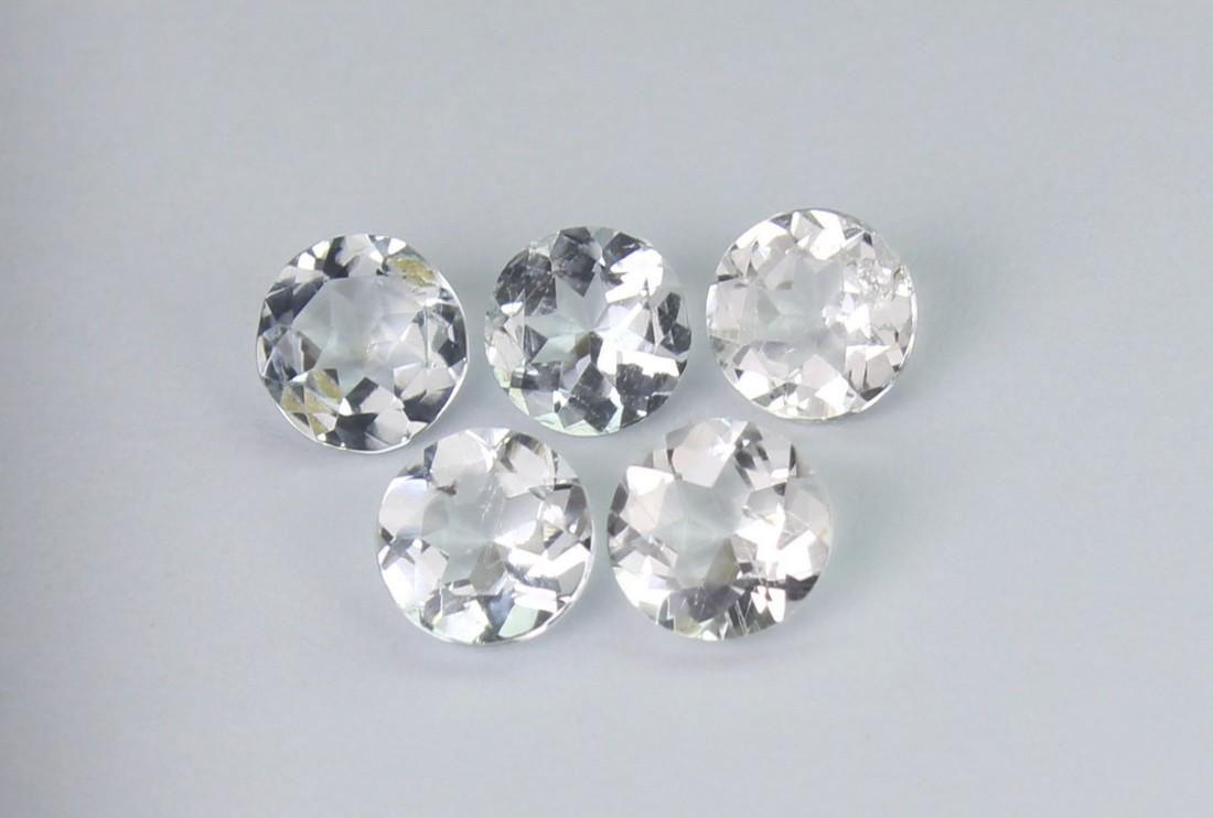 1.14 Cts Natural Aquamarine Lot: No Reserve! Title: 1.14 Cts Natural Aquamarine Lot Additional Information: Gemstone : Natural Aquamarine Origin : Australia Weight : 1.14 carats Dimensions : 4x4 mm Shape : Round Cut Number Of Stone :