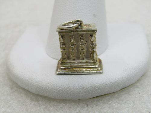 Vintage Sterling Silver Greek or Roman Columns Charm (1 of 7)