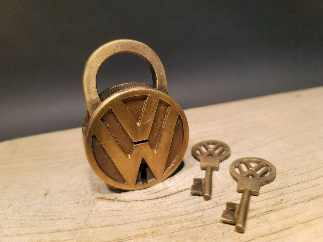 Brass VW Volkswagen Lock Padlock (1 of 12)
