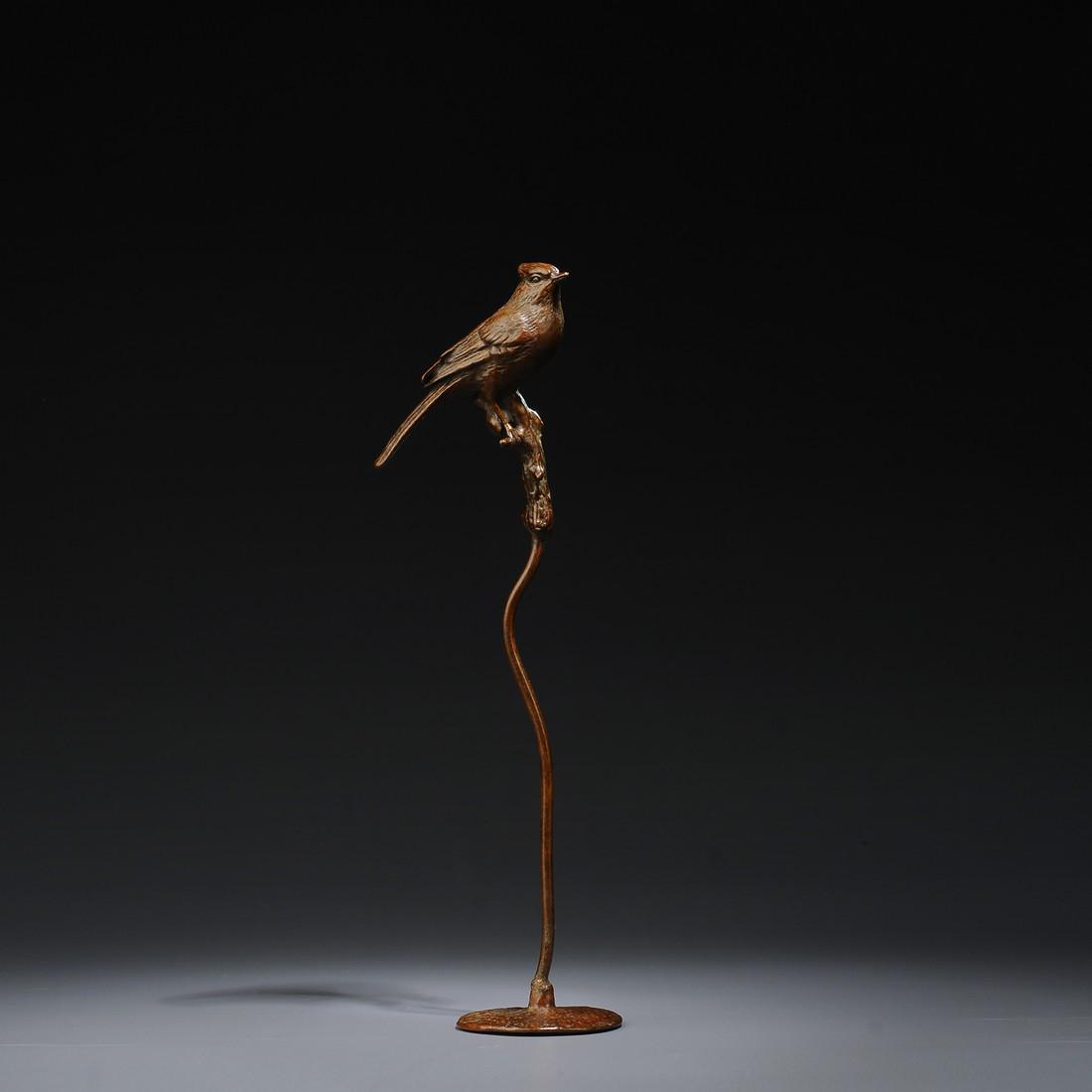 Japanese Meiji Bronze Bird Sculpture: Title: Japanese Meiji Bronze Bird Sculpture Origin: Asian private collection Period: 19th C Medium: N/A Description: Size: about 5x4x18 cm Antique bird sculpture from the Meiji period in Japan, handcr