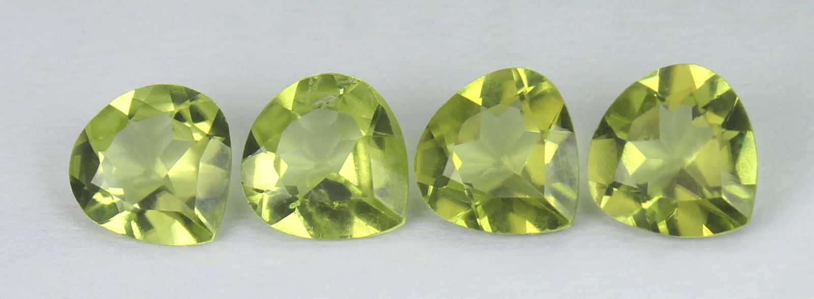 2.62 Cts Natural Peridot Lot (1 of 3)