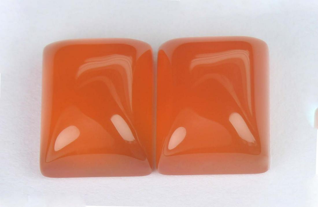 8.34 Cts Natural Carnelian Lot: No Reserve! Title: 8.34 Cts Natural Carnelian Lot Gemstone : Natural Carnelian Weight : 8.34 carat Shape : Rectangular Caboshon Dimensions : 10x8 mm Number of Stone : 2 Color : Orange Origin : India T