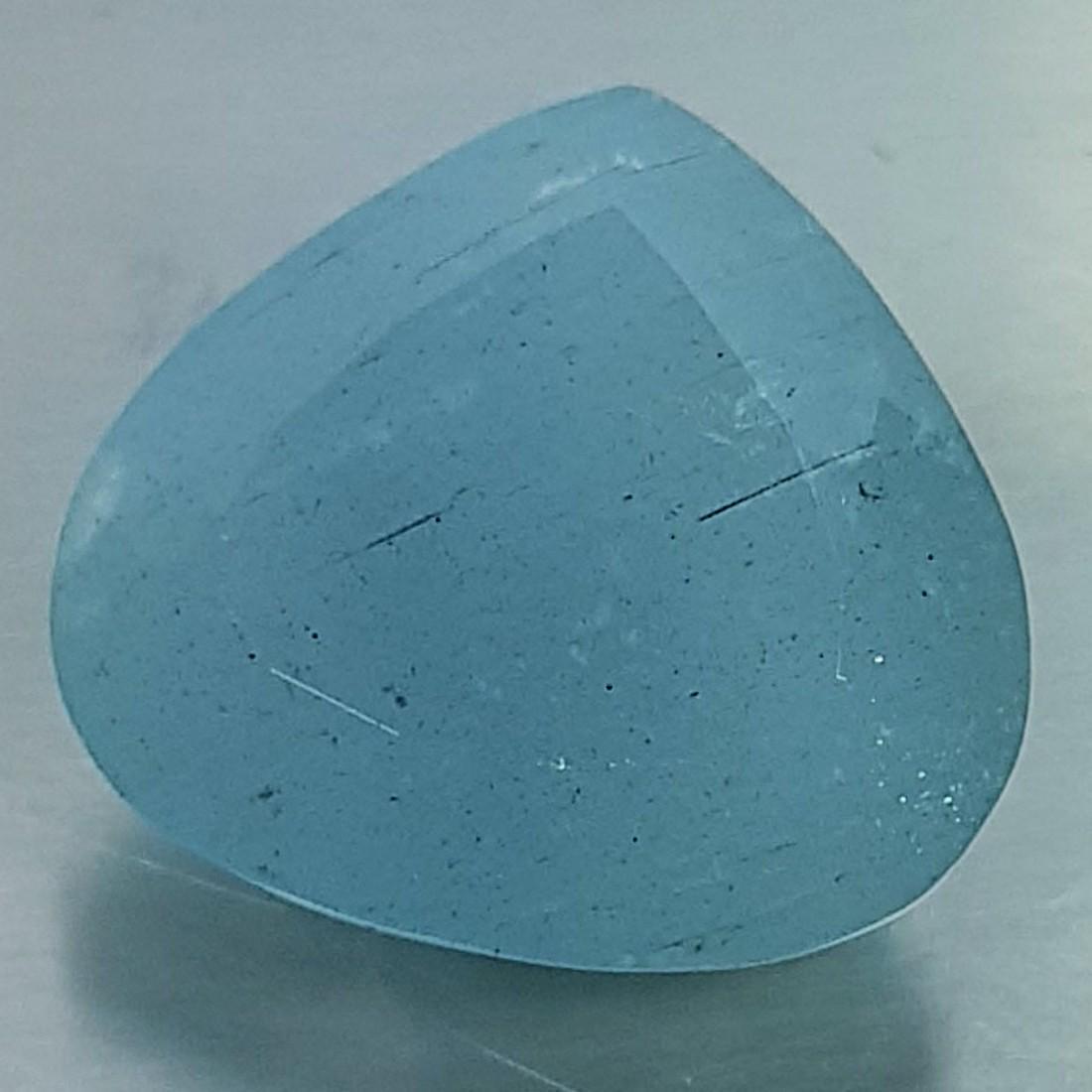 24.64 Ctz Unheated Gem Natural Blue Aquamarine: No Reserve! Title: 24.64 Ctz Unheated Gem Natural Blue Aquamarine Color/Clarity: Blue / VS Gemstone: Beryl / Aquamarine Carat Weight: 24.64 Size/Dimensions: 18.50 x 20.30 x 11.00 Additioanl Informatio
