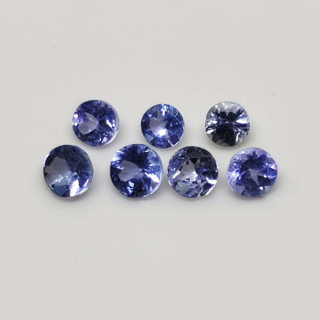 1.15 ct Natural Tanzanite Lot: No Reserve! Title: 1.15 ct Natural Tanzanite Lot Description: Gemstones: Tanzanite Carat Weights: 1.15 ct Size/Dimensions: 3 x 3 mm Gemstone: Tanzanite Shipping: Domestic: Flat-rate of $7.00 to an