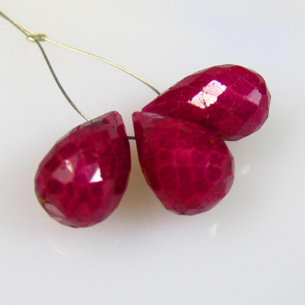 17.00 Ctw Natural 3 Mozambique Red Ruby Pear Drop Beads (1 of 2)